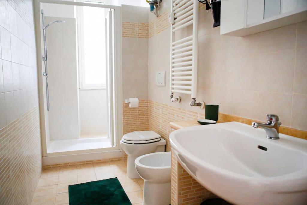 A Comfortable Apartment For You In San Lorenzo Roma Exterior foto